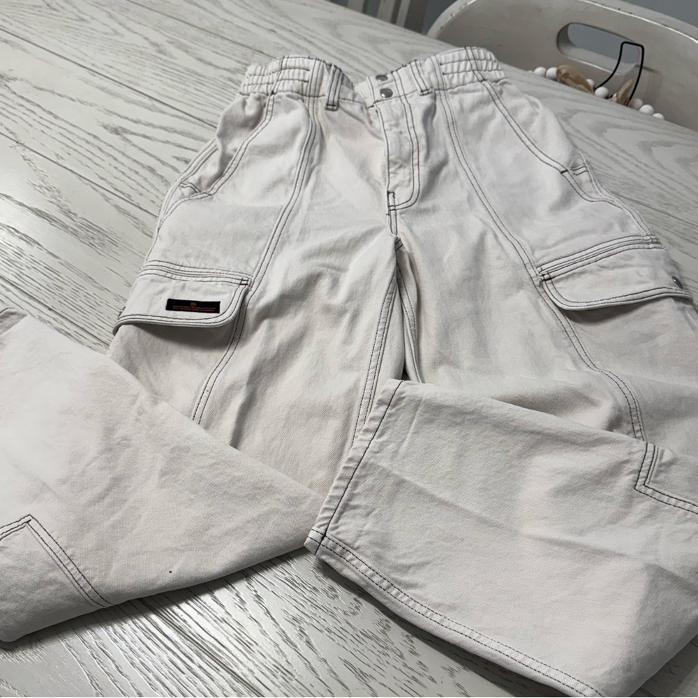 Urban Outfitters Women's Light Tan Cargo Pants - Picture 6 of 8